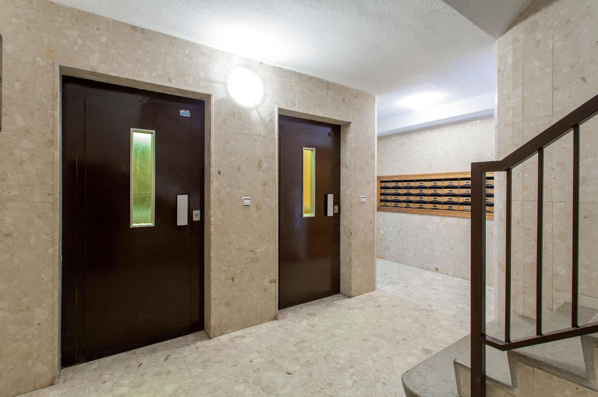 Apartment Malvarrosa Beach Cavite บาเลนเซีย ภายนอก รูปภาพ